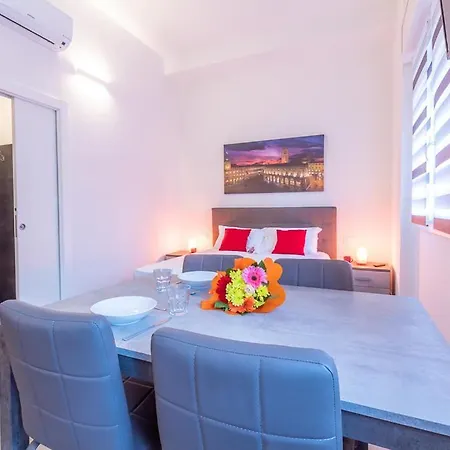 Apartamento Realkasa Azzarita Flat Bolonia